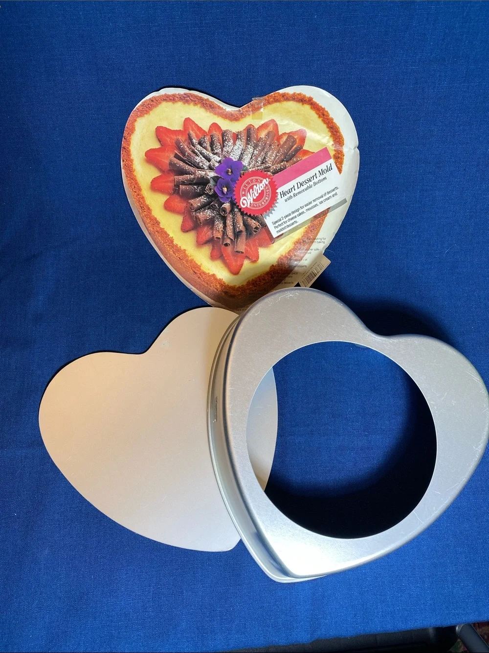 Wilton Heart Dessert Cake Pan with Removable Bottom Discontinued 1990 - NWT